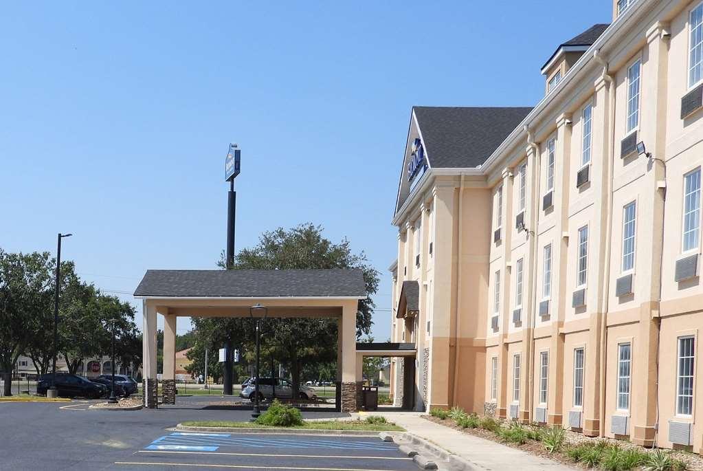 Baymont By Wyndham Lafayette Airport Exterior foto