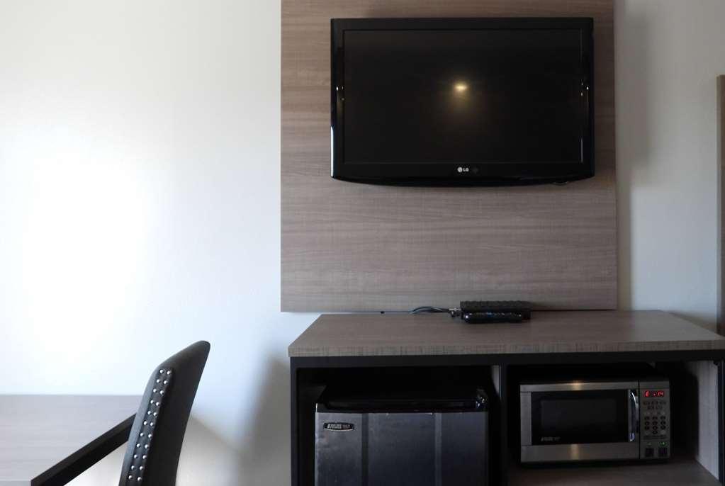 Baymont By Wyndham Lafayette Airport Quarto foto