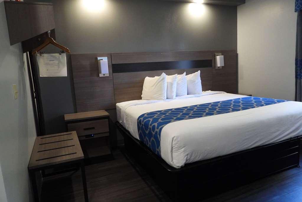 Baymont By Wyndham Lafayette Airport Quarto foto
